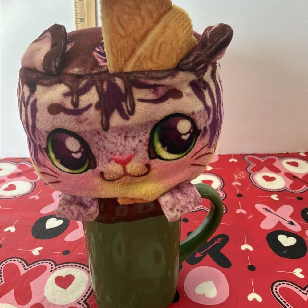 Cookeez Makery Freezy Cakes Tiger Berry Ripple Plush - Works - Purrs Cute Tested